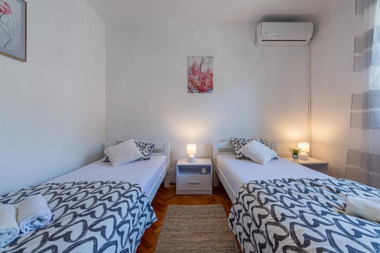 Apartments Dida Frane In Sibenik Bagian luar foto